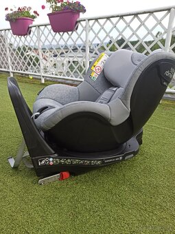 Otočná sedačka Britax SWINGFIX M i-size - 3