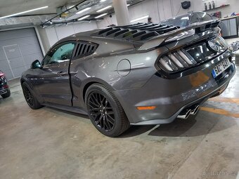 Mustang 5.0 Nájezd 41 000km rok 2016 - 3