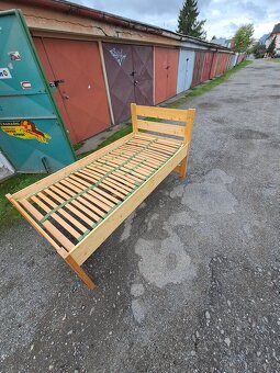 postel s elektrickým polohovatelným roštem - 3
