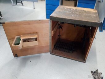 Vojenský šicí stroj - 3