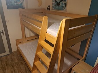 Palanda masiv s matracemi - 3