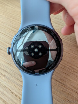 Google Pixel Watch 4 - 45mm Moonstone - 3