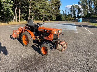 Malotraktor Kubota B5100 s originál kultivátorem - 3