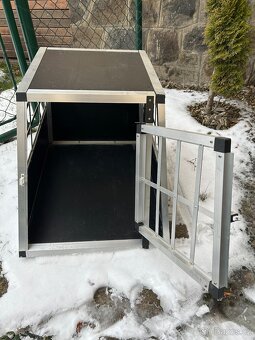 Klec do auta pro psa - 3