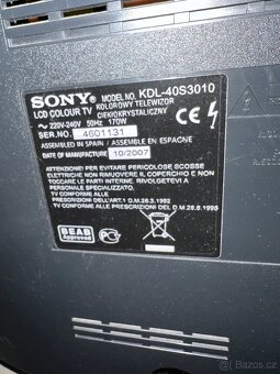 Sony Bravia (model KDL-40S3010) - 3