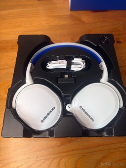 Herní bezdrátová sluchátka SteelSeries Arctis 7P+ White. - 3