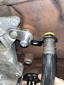 Příruba na vodu 2.0 2.2 bluehdi - 3