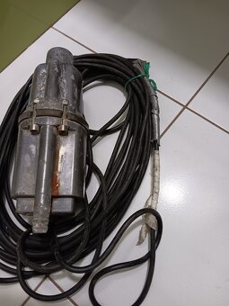 Prodám vibrační čerpadlo funkční - 3