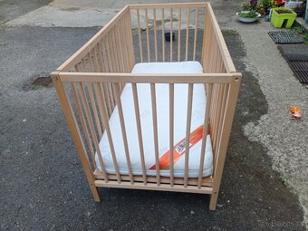 Dětská postýlka včetně příslušenství. - 3