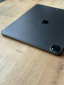 iPad Pro 12,9" 2018 (4. generace) 512GB - 3