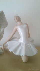 soška Marilyn Monroe , Baletka DUX - 3