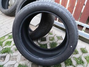 Prodám letní pneu Bridgestone RFT 245/45 R19 , 275/40 R19 - 3