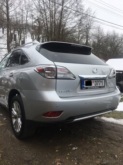 Prodám Lexus RX350 r.2012 nehybridní 3.5V6 benzín 204Kw - 3
