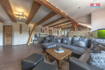 Prodej rodinného domu, 232 m², Benešov nad Pl, ul. Wolkerova - 3