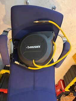 Husky  3/8 “ Air Compressor Retractable Nova Hadice - 3