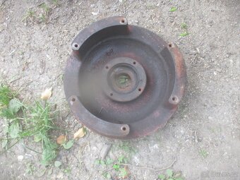setrvačník - 3