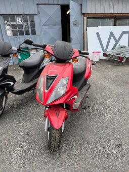 Skútr Loncin 50cc 2T - 3