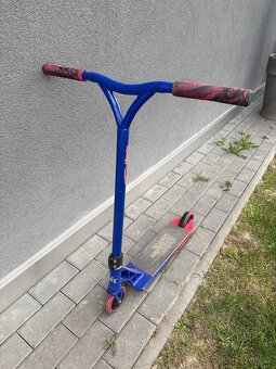 Kvalitní freestyle koloběžla - 3