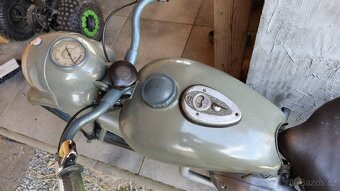 Jawa 250 pérák voják - 3