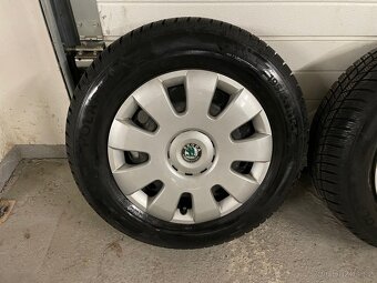 Zimní sada 15” plech disků 5x112 a ZÁNOVNÍ pneu 195/65 R15 - 3