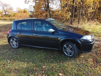 Renault Megane GT 2.0 DCI 110 kW - 3