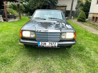 Mercedes 230 CE - cupé - 3