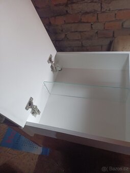 Koupelnová skříňka - 3