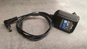 D-Link DGS-105 gigabit switch - 3