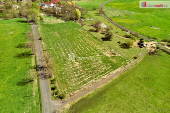 Rodinný dům s hospodářským zázemím a pozemky 14973 m2, Těšet - 3