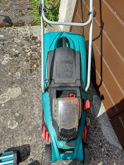 Aku sekačka Bosch (2x baterie + nabíječka) - 3