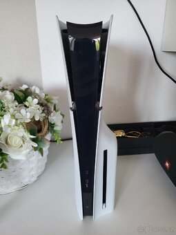 PS5 slim s mechanikou - 3