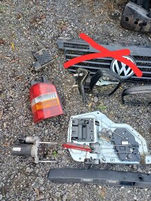 Zbytky dilu VW Transporter T5 1.9tdi 62kW - 3