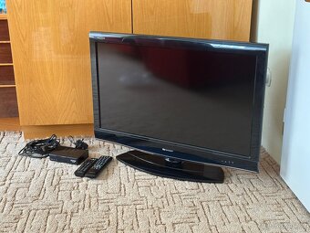 Televize SHARP + Set-top box - 3