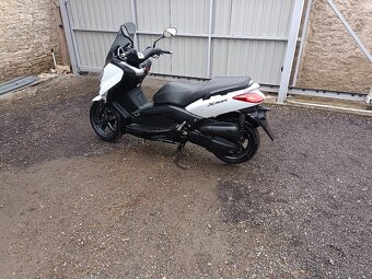 yamaha x max 125i bílý rv 2012 cz doklady v ceně - 3