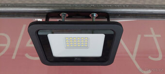 8x LED reflektory 20 W - 3
