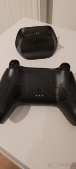 Ovladač 8BitDo Ultimate Controller with Charging Dock - 3