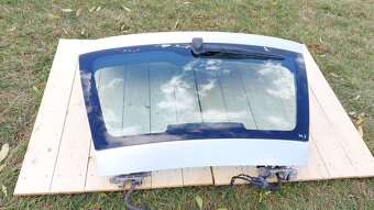 BMW E39 – DVEŘE KUFRU TOURING - 3