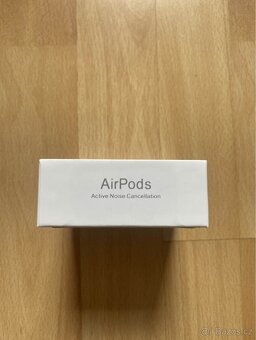 Airpods 4 anc - 3
