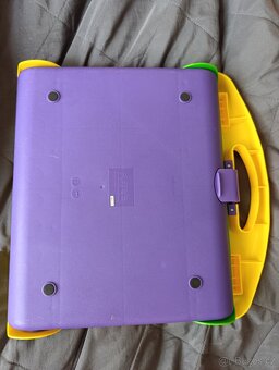 Plastová magnetická tabule s písmeny a čísly playgo - 3