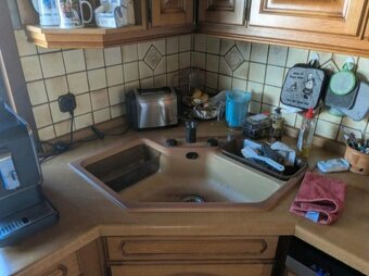 Kuchyně z masivu se spotřebiči,5687 - 3