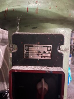 🟦 BRUSKA NA KOV – SPODNÍ BRUSKA J7K50A62 (FUNKČNÍ) | ROK 19 - 3