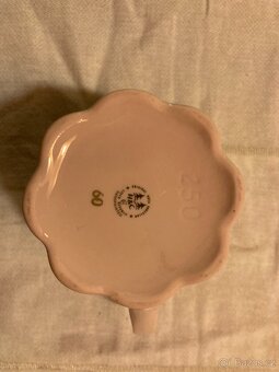 hrneček z růžového porcelánu - 3