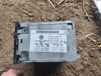 Rádio Passat B5.5, b6 - 3