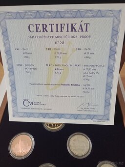 Sada oběžných mincí 2023, dřevěná kazeta, proof - 3