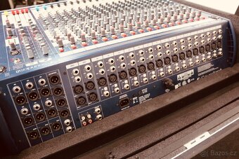 Mixážní pult Soundcraft GB2 - 3