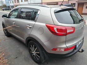 Kia sportage 2.0 CRDI 16 V 6 AUT - 3