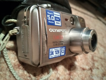 Olympus Camedia C-50 Zoom s komplet příslušenstvím - 3