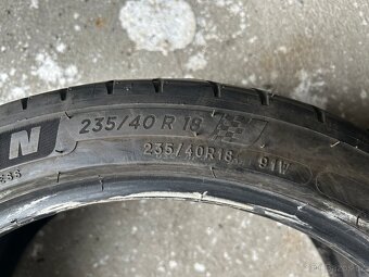 Letní pneu 235/40/18 Michelin - 3