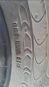 Continental Vanco 2 195/75 R16 C 105/107R 5-7mm 6ks r.v.2018 - 3