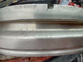 výztuha zadního nárazníku AUDI Q7 4M0807309 - 3
